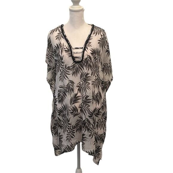 NWT mynah size small black and white leaf print swim coverup kaftan - Picture 1 of 11